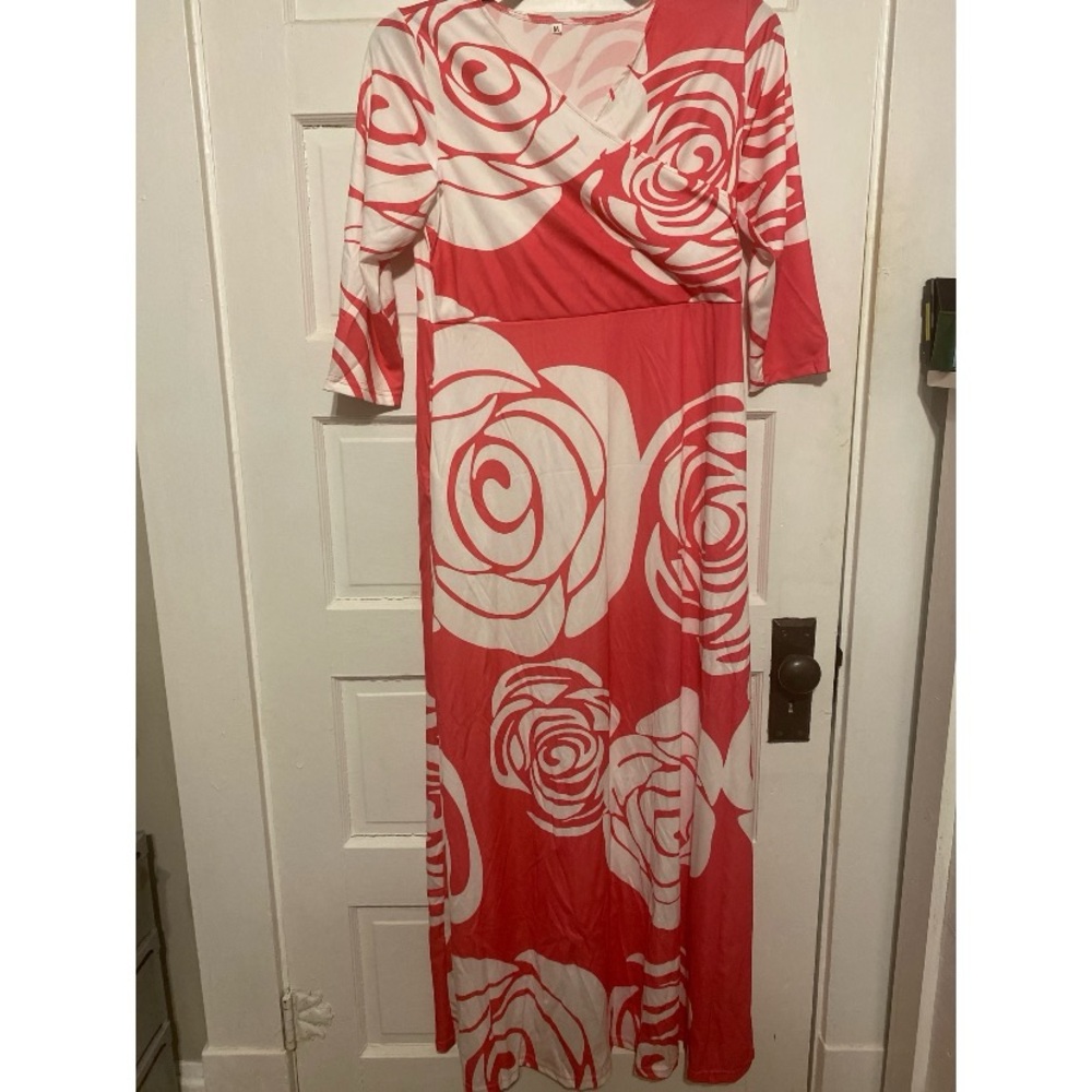 No Brand Pink and White Floral Maxi Dress Sz. Medium